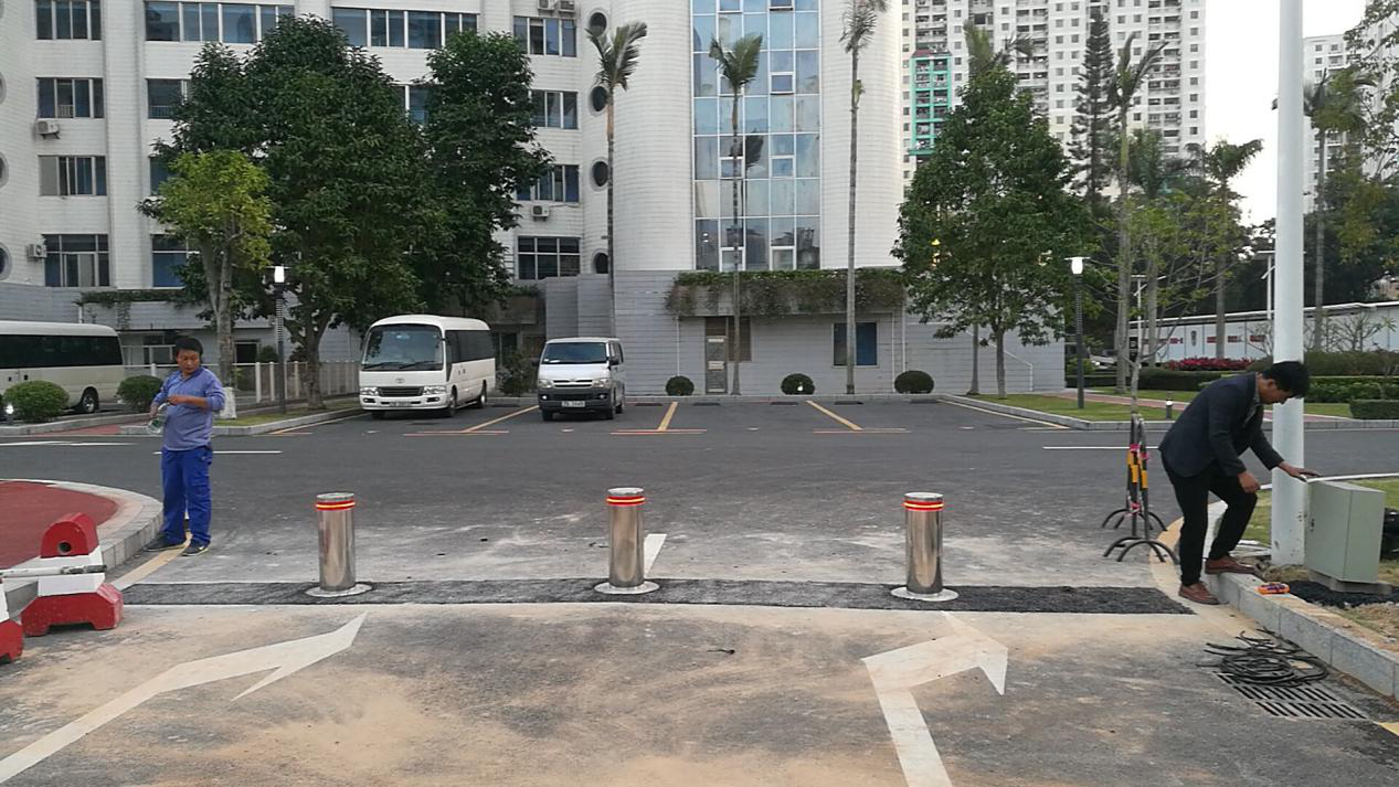 部队石厦营区路柱案例